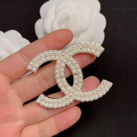 chanel brooch