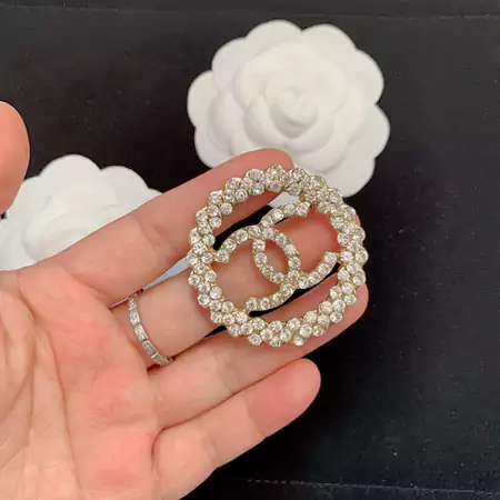 chanel brooch