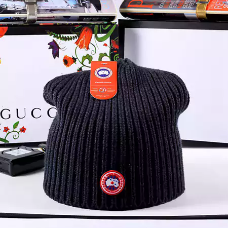 Canada Goose ブランド柄 Knit cap