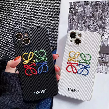 loewe ロエベ アイホン16pro/16ケースレザー 刺繍入りロゴ カラフル大人おしゃれ 高評価 ロエベ iphoneスマホケースブランド 販売SC24052248