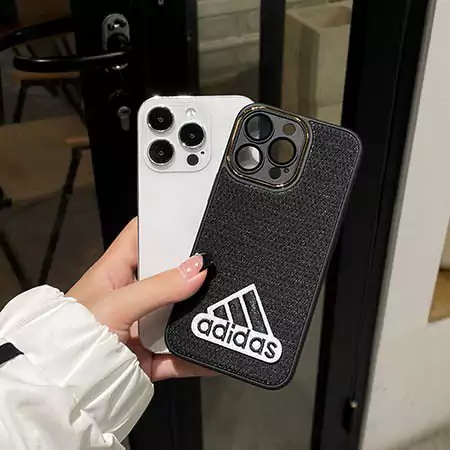 刺繍 アディダスiphone16/15スマホケース PE Adidas  スマホケース ブランドロゴSC23060621