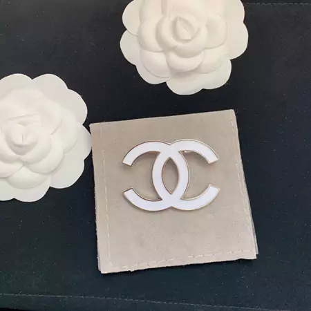 chanel brooch