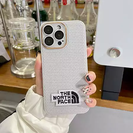 刺繍 The North Faceスマホケースiphone16/16proポリエチレン ブランドロゴ SC23060620 |スーパー コピー 安全 な サイト