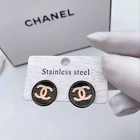 シャネル chanel ピアス おしゃれ