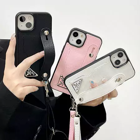 手首バンド プラダ iphone16proケース Prada カード収納iphone16/16promaxケース肩掛け レザー メタルロゴプラダ iphoneスマホケース ブランドSC23061401