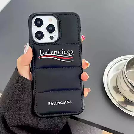 芸能人愛用 ブランド iphone16 16pro 15携帯ケースバレンシアガ Balenciaga スマホケース 上品 シリコン製 男女兼用SC24081439