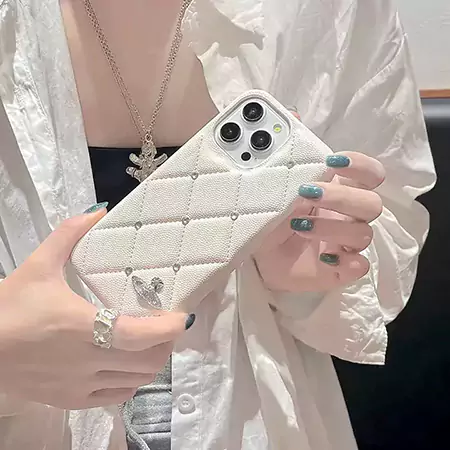 ハイブランド ヴィヴィアン ウエストウッド Vivienne Westwood 風 人気  iphone16pro/16promax/15ケース ヴィヴィアン ウエストウッドスマホケース シンプルSC24081424