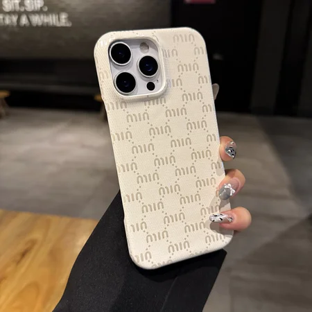 ミュウミュウiphone17ケース レンズ保護