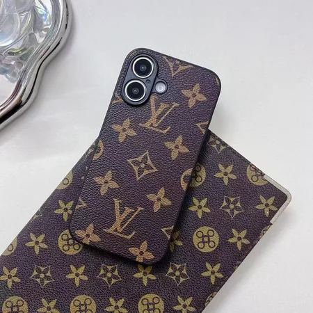  Gucci iPhone16Pro カバー