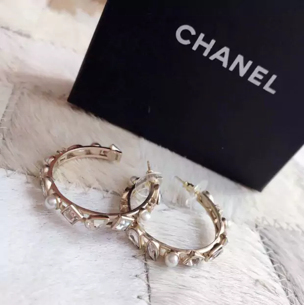 華やか きれい ギフト Chanel  耳飾り