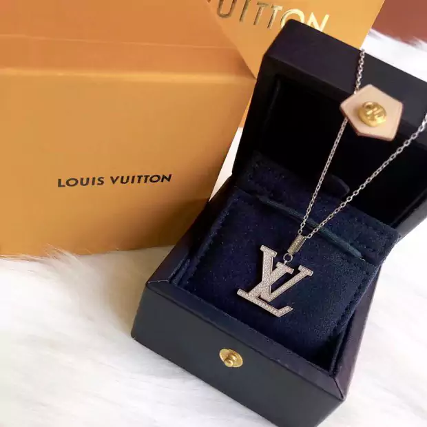 首飾り Louis Vuitton シルバーS925