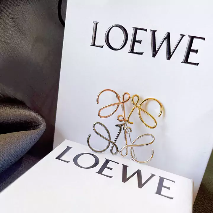 Loeweブローチ