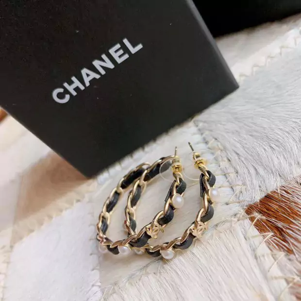 Chanel イアリング 円形 織り パール付き