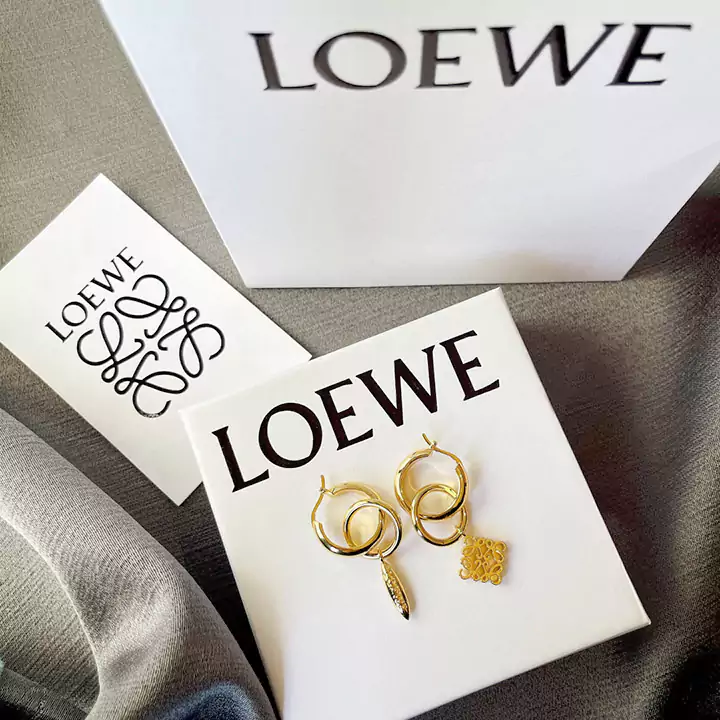 Loewe 彼女へのプレゼント