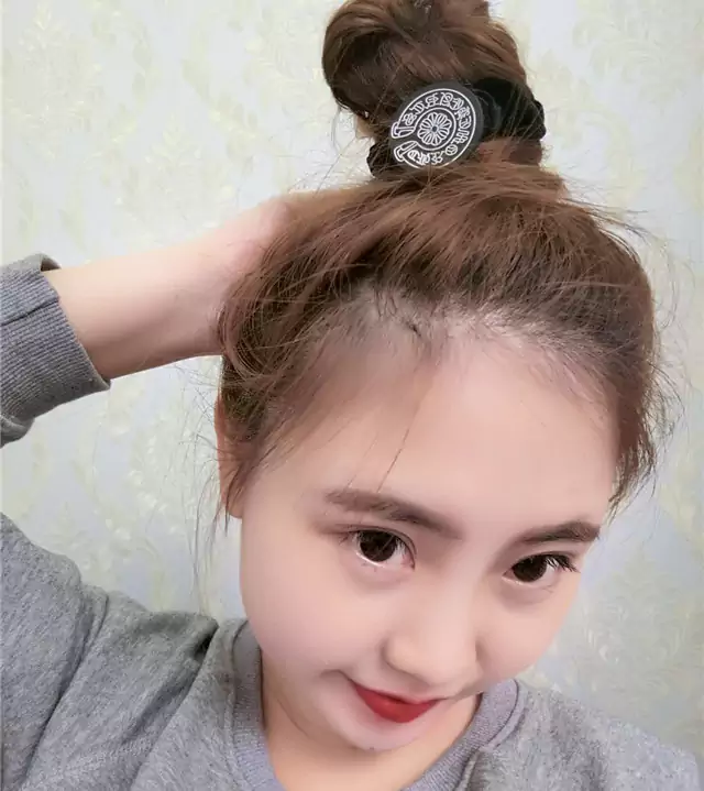 ブランド風 ヘアアクセ