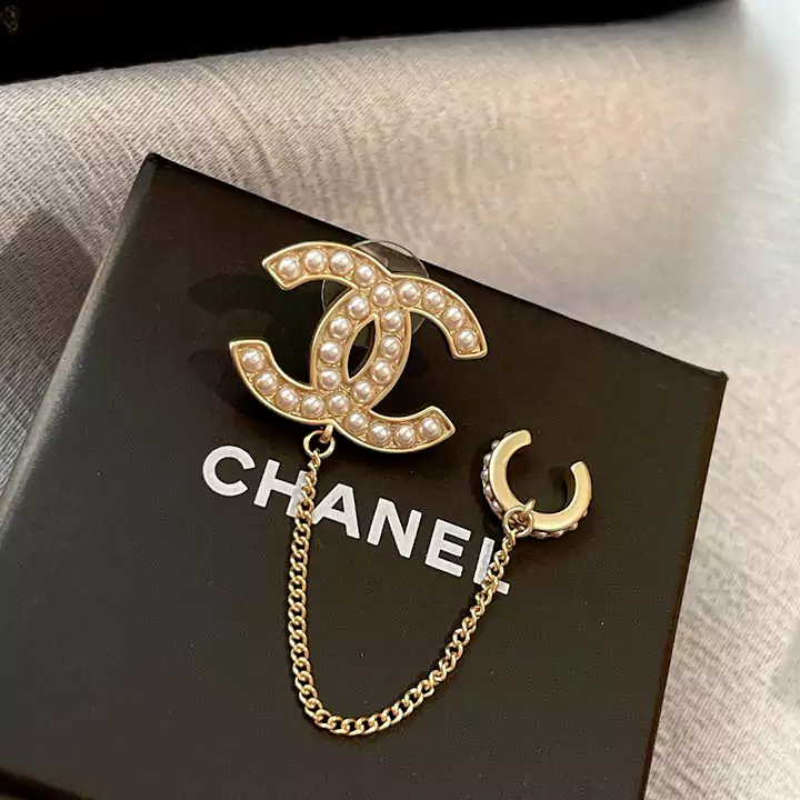 Chanel イヤースタッド