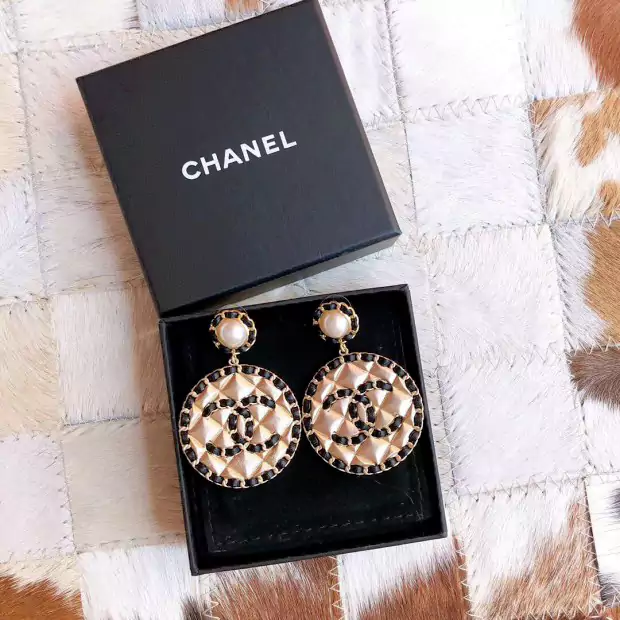 Chanel ピアス 丸形