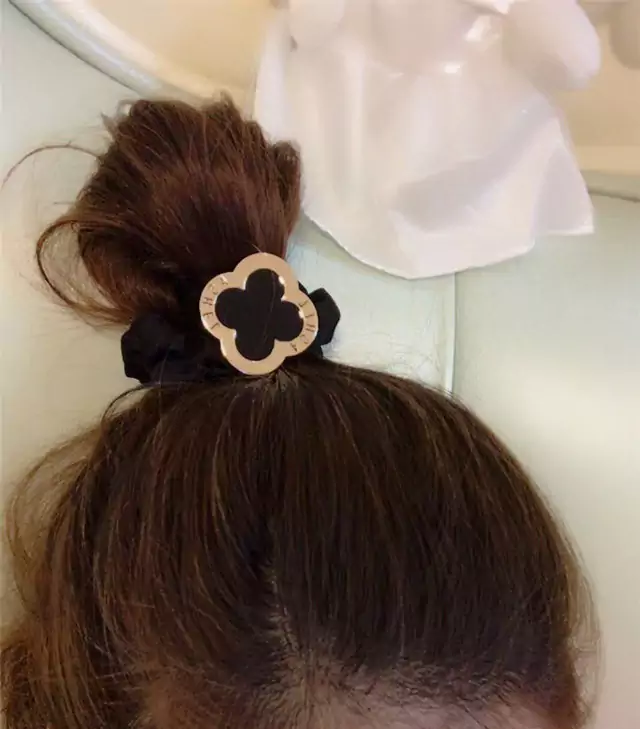 ヴァンクリーフ ヘアアクセ クローバー