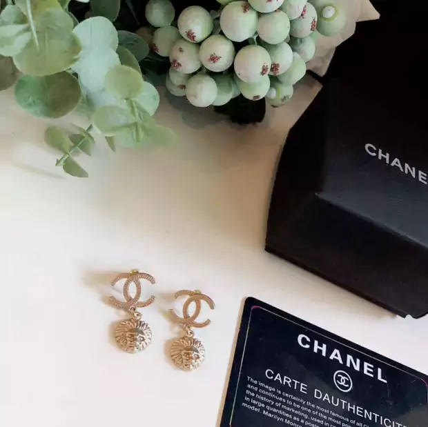 Chanel ピアス ゴールド 定番的