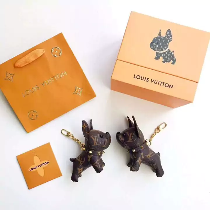 バッグ アクセサリー LV 動物 高級 上品
