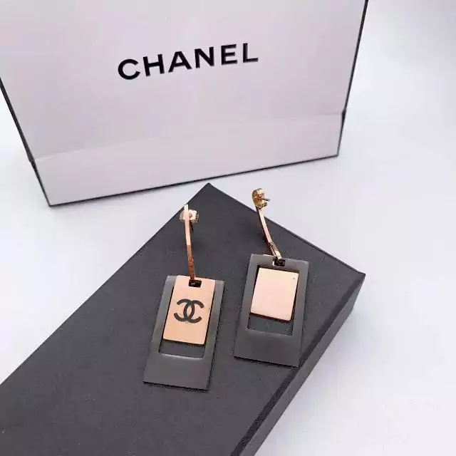 Chanel ピアス 矩形 ペンダント ココマーク