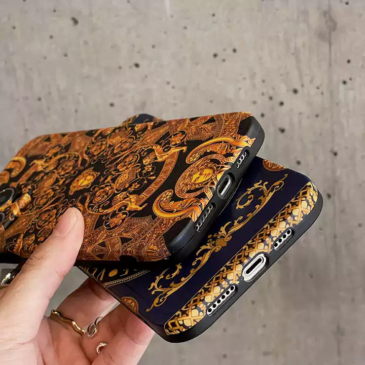 ハイブランド Versace ヴェルサーチ 人気 iphone16 pro max ケース  カバー  シリコン 薄型 ブランドロゴ ヴェルサーチ スマホケースSC23030227