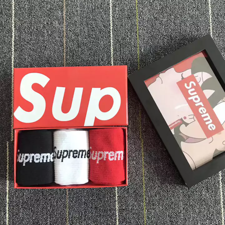 supreme 靴下 お洒落