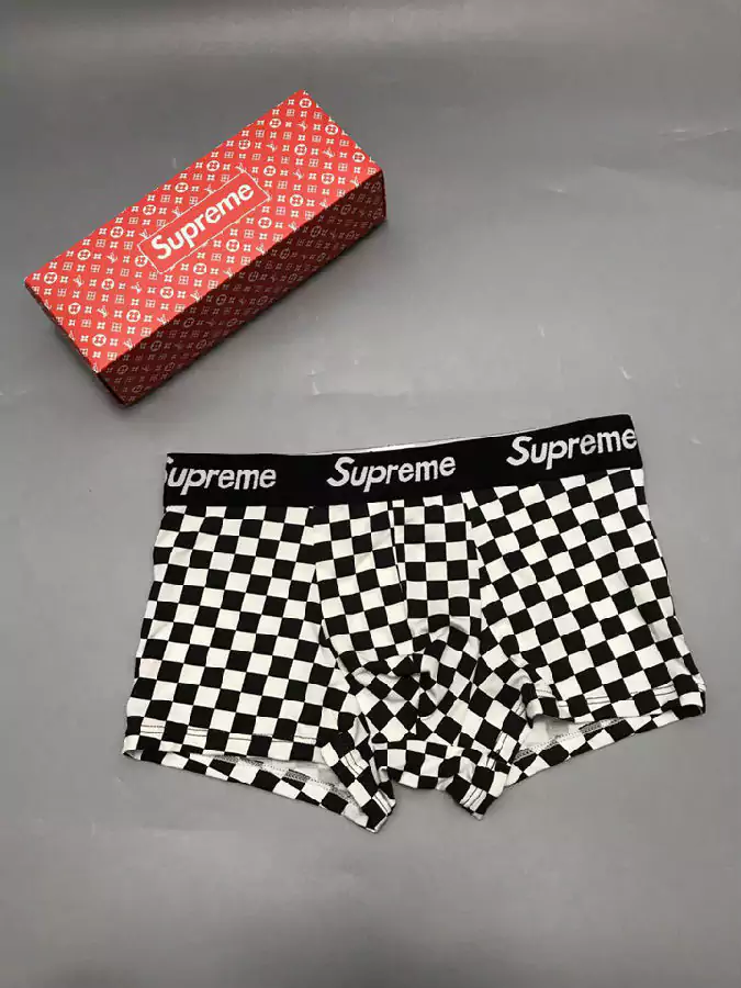 Supreme 男性下着 ブランド