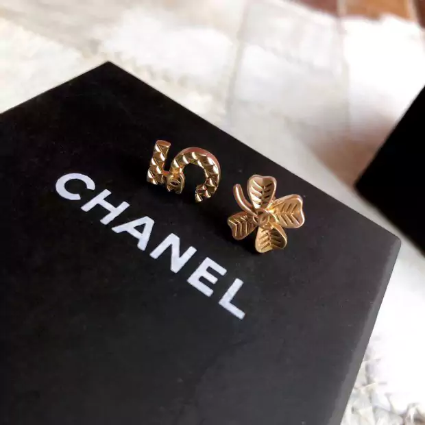 Chanel イアリング