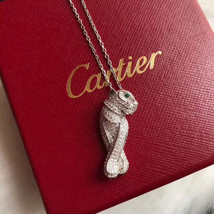 ネックレス 女性愛用 cartier