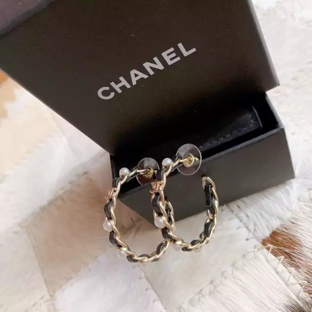 Chanel イアリング 円形 織り パール付き