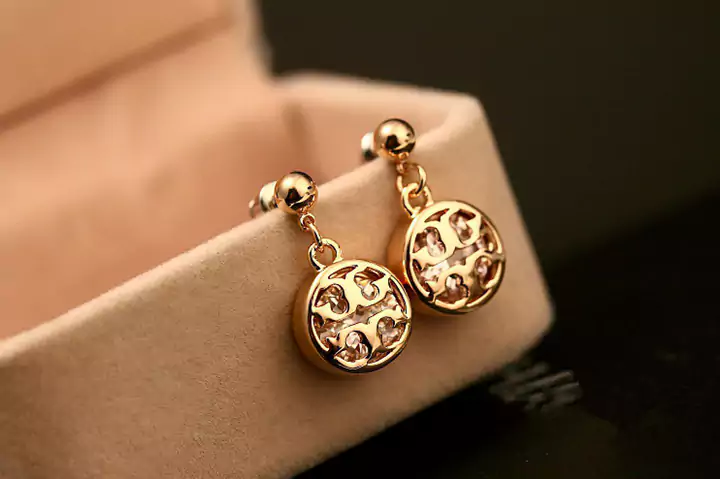 Tory Burch ピアス 透かし彫り