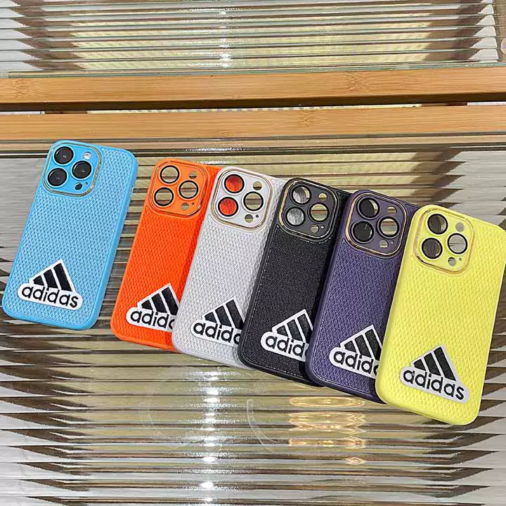 刺繍 アディダスiphone16/15スマホケース PE Adidas  スマホケース ブランドロゴSC23060621