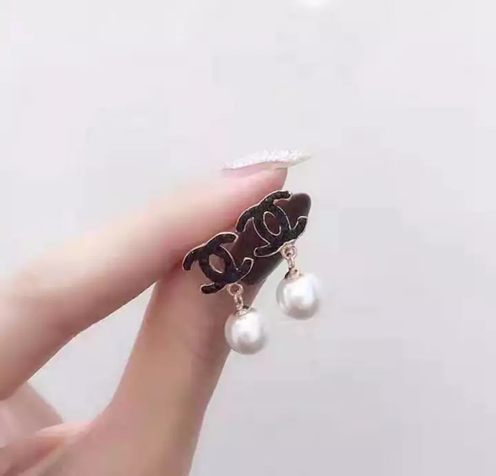 パール chanel イアリング