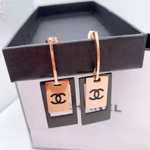 Chanel ピアス 矩形 ペンダント ココマーク