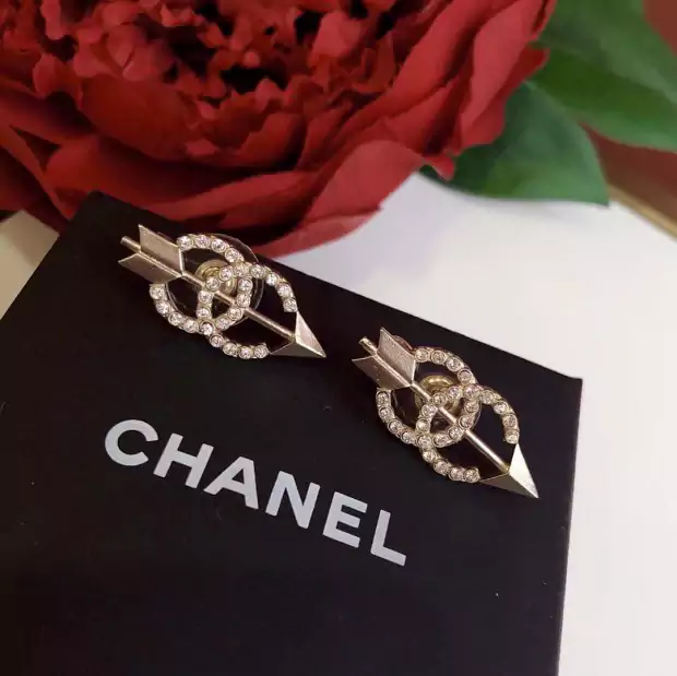 CHANEL イアリング カジュアル ユニーク