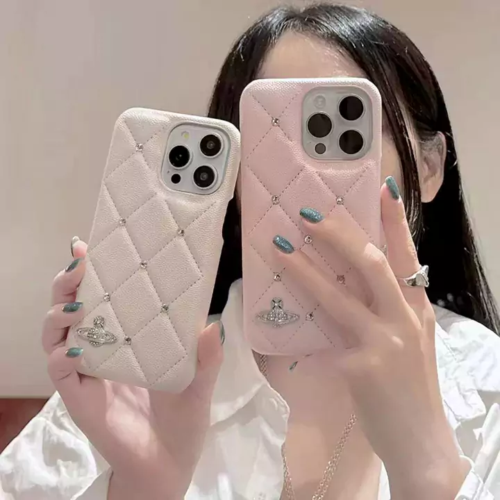 ハイブランド ヴィヴィアン ウエストウッド Vivienne Westwood 風 人気  iphone16pro/16promax/15ケース ヴィヴィアン ウエストウッドスマホケース シンプルSC24081424