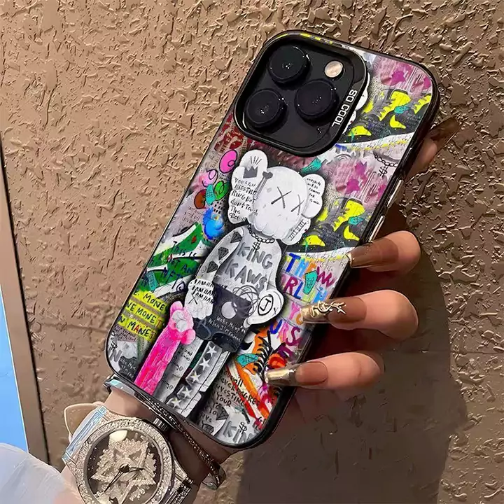 ハイブランド カウズ Kaws 可愛い iphone16/16pro ケース カバー おしゃれ 人気 カウズ Kaws スマホケースSC24080726