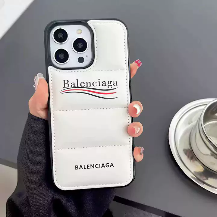 芸能人愛用 ブランド iphone16 16pro 15携帯ケースバレンシアガ Balenciaga スマホケース 上品 シリコン製 男女兼用SC24081439