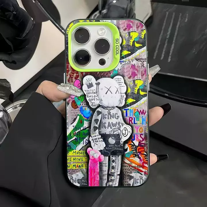 ハイブランド カウズ Kaws 可愛い iphone16/16pro ケース カバー おしゃれ 人気 カウズ Kaws スマホケースSC24080726