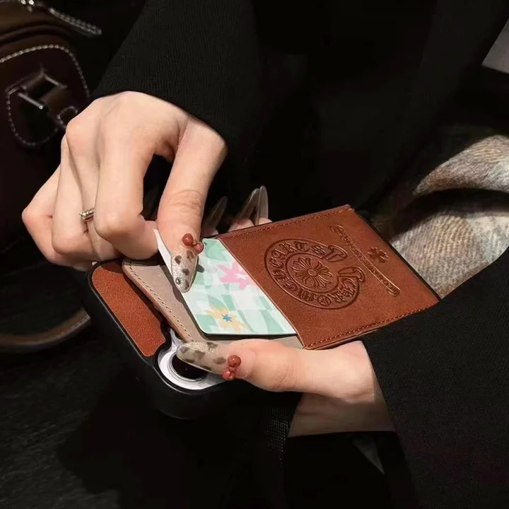 クロームハーツ iphone 17 proケース カード収納