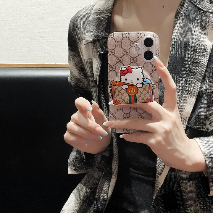 gucci iphone17airケース ハローキティ
