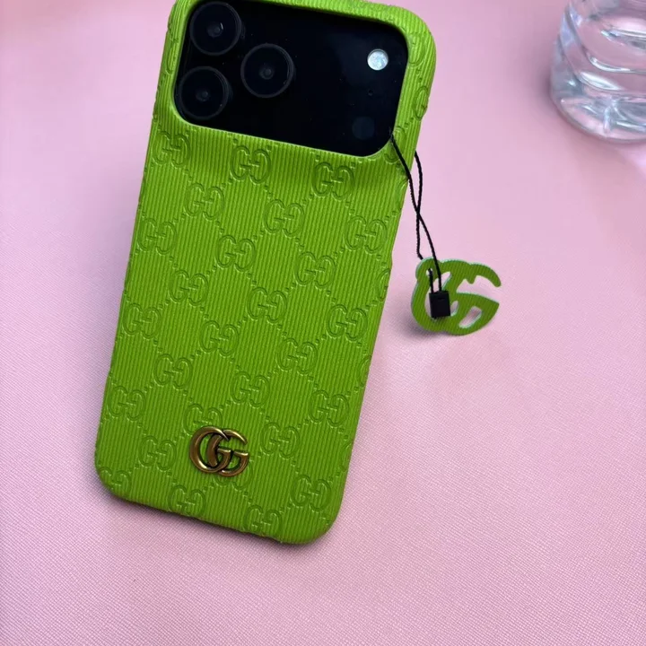 gucci iphone17 pro maxケース かっこいい