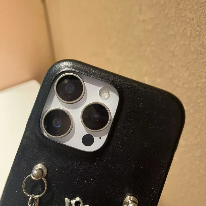 クロームハーツ アイフォーン17 レザー ケース