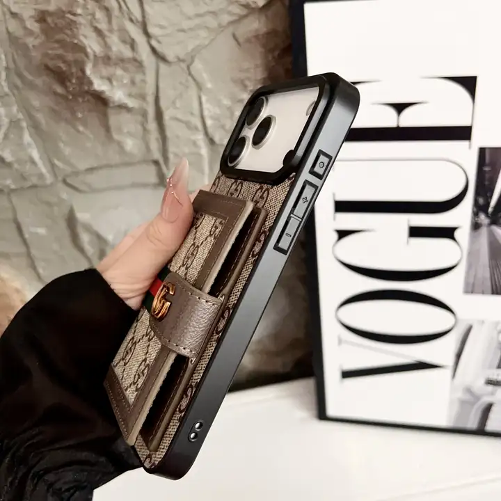 gucci iphone17 proケース 背面収納