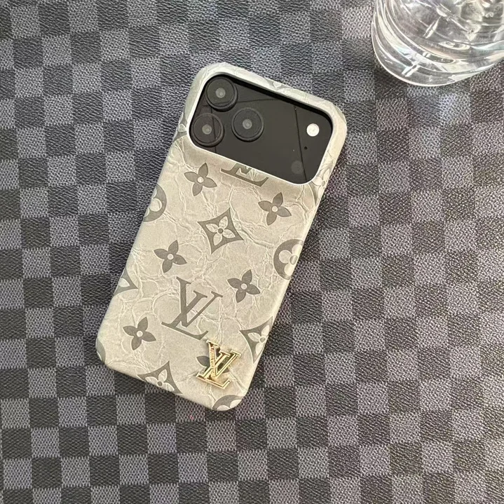 LV ロゴ iphone17 proケース